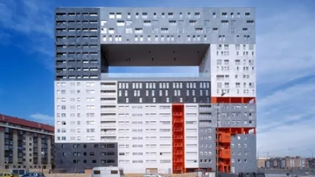 ساختمان میرادور؛ معماری نوآورانه و تعامل اجتماعی در مادرید